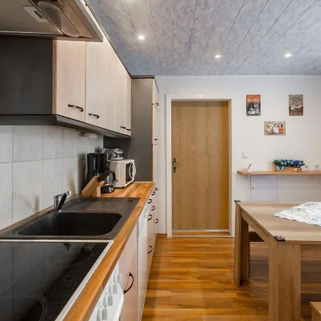 Cosy Flat In Schm Lln In Eastern Thuringia Apartman Schmölln